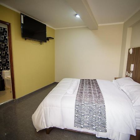 Hotel Costa Sol Мокеґуа Екстер'єр фото